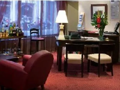 Kyriad Villefranche Sur Saone Hotel